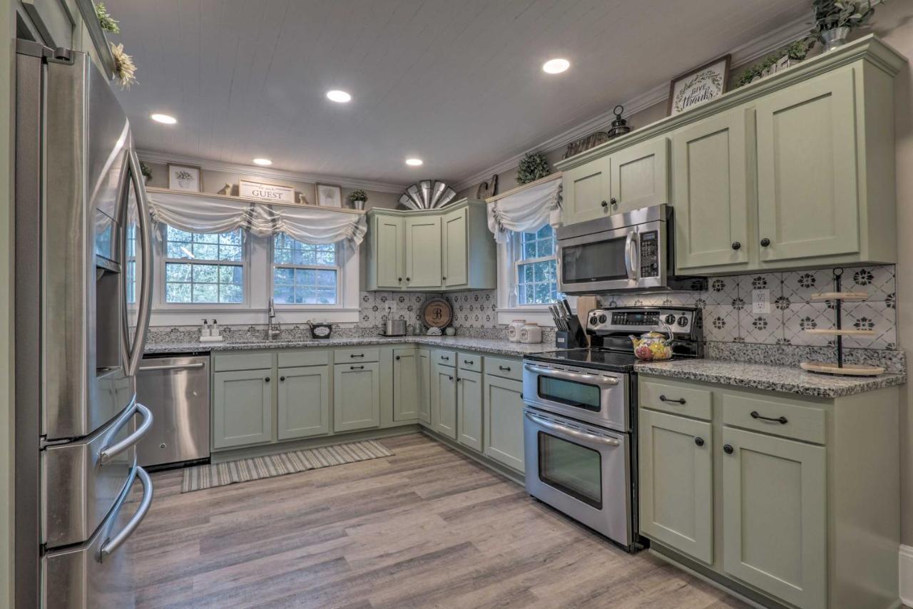 Peaceful Renovated Home With Deck On Half Acre! Asheboro Εξωτερικό φωτογραφία