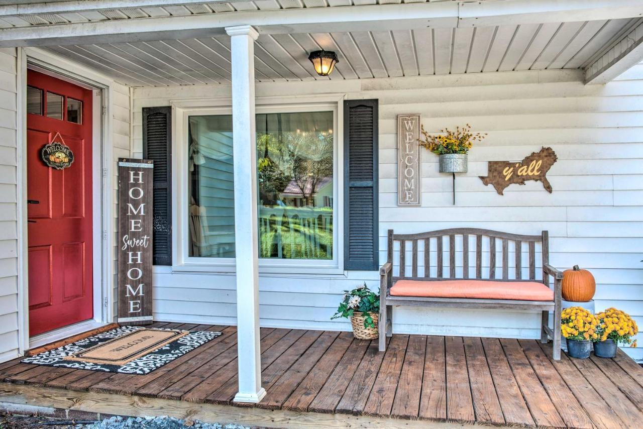 Peaceful Renovated Home With Deck On Half Acre! Asheboro Εξωτερικό φωτογραφία